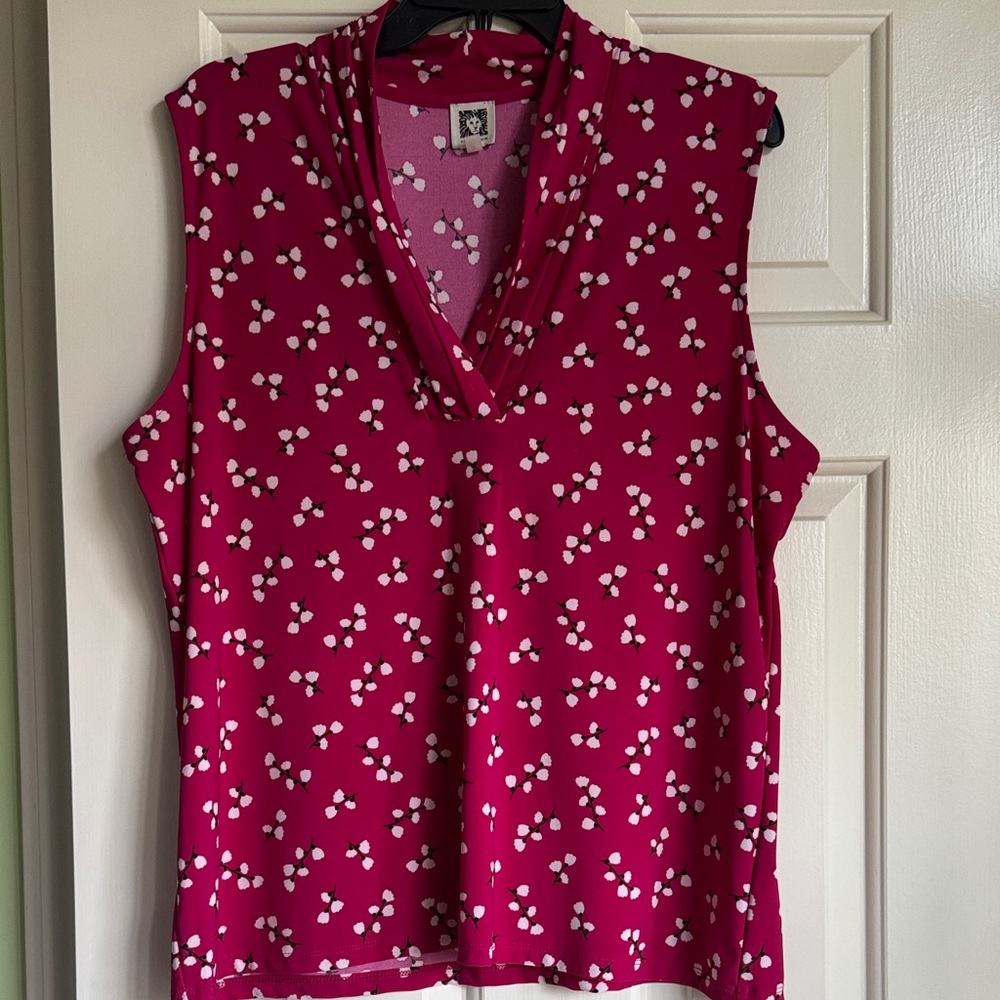 Anne Klein Fuchsia Sleeveless Blouse with White Flower print